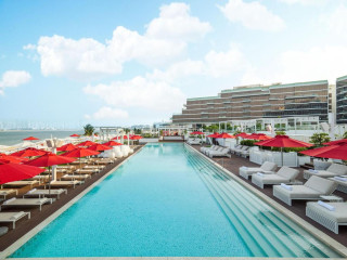 Th8 Palm Dubai Beach Resort, Vignette Collection