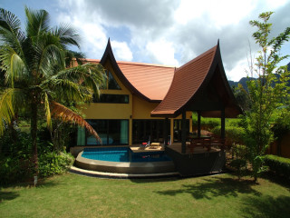Tha Lane Bay Villas