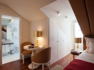 THE 7 HOTEL, SUITES, STUDIOS & APARTMENTS