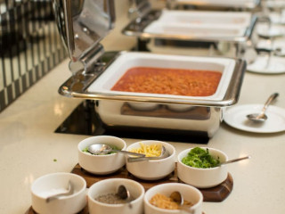 The Ashlee Plaza Patong Hotel & Spa