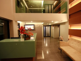 THE BANGKOK MAJOR SUITE