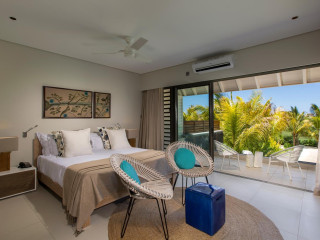 The Bay Club at Anahita