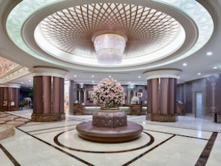 THE BERKELEY PRATUNAM - SHA EXTRA PLUS