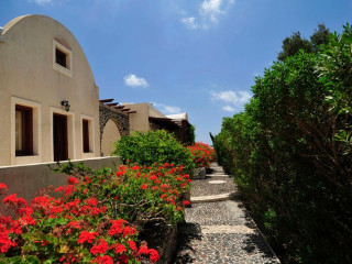 The Birds Villa Apartments Santorini
