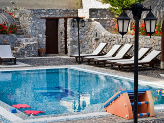 The Birds Villa Apartments Santorini