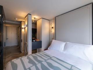 THE BRONDESBURY BY NESTOR