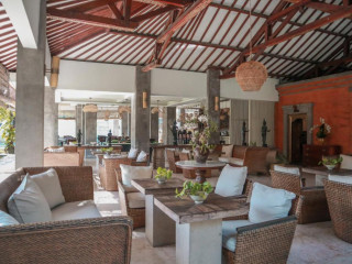 The Cakra Hotel