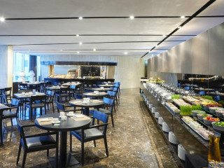 THE CANVAS DUBAI M GALLERY BY SOFITEL