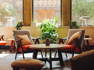 THE CORNER LONDON CITY