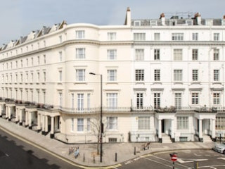 THE CRESCENT HYDE PARK