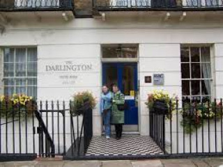 THE DARLINGTON HYDE PARK