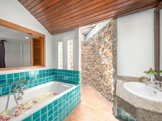 The Fair House Beach Resort & Hotel