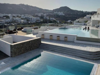 The George Hotel Mykonos