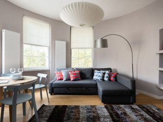 THE HOLLAND PARK ESCAPE - MODERN AND CENTRAL 2BDR FLAT