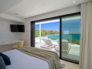 The Island Concept Luxury Boutique