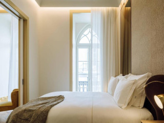 The Ivens Autograph Collection