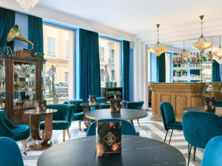 The Jay Hotel by HappyCulture