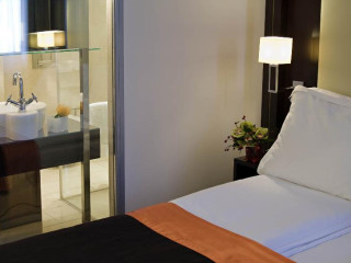 The Levante Parliament