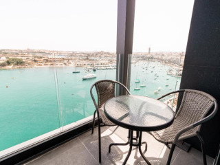 The Londoner Hotel Sliema