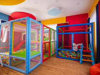 THE LUMOS DELUXE RESORT HOTEL & SPA