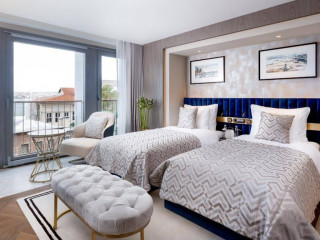 THE MAESTRO HOTEL