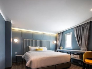 THE MULBERRY BANGKOK KHAOSAN ROAD