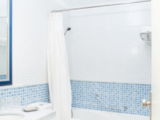 The Navigator – Palm Oasis Alvor