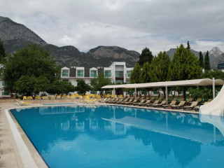 THE NIX HOTEL
