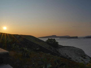 The Noverian Bios Caldera Sunset Suites