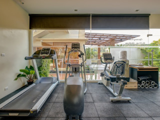 THE PELICAN RESIDENCE AND SUITE