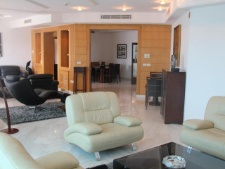 The Penthouse Suites Hotel