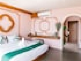 The Pineapple Hotel