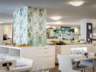 (The Place) Mar Mediterrania by ALEGRIA