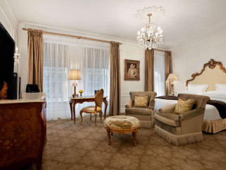 The Plaza - A Fairmont Managed Hotel