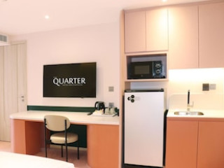 THE QUARTER RATCHATHEWI BY UHG