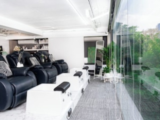 THE RESIDENCE ON THONGLOR