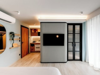 THE SACHA APART-HOTEL THONGLOR