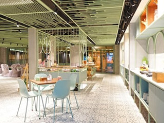 THE SAMSEN STREET HOTEL