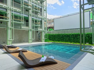 THE SAMSEN STREET HOTEL