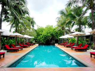 THE SIGNATURE PHUKET RESORT AND RESTAURANT