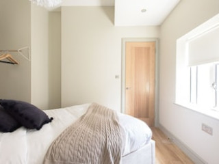 THE SOHO LOFT - ELEGANT AND MODERN 1BDR IN SOHO