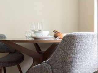 THE SOHO LOFT - ELEGANT AND MODERN 1BDR IN SOHO