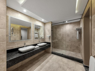 THE V LUXURY RESORT SAHL HASHEESH