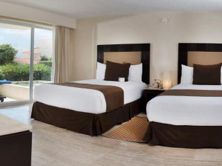 Royal Select at Grand Park Royal Cancun - All Inclusive - Adults Only