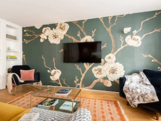 THE WANDSWORTH COMMON - BRIGHT AND MODERN 2BDR FLAT OVERLOOKING THE PARK