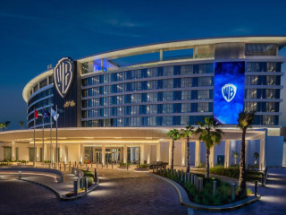 THE WB ABU DHABI, CURIO COLLECTION BY HILTON