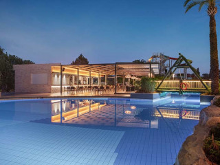 HOTEL BACOLUX AFRODITA RESORT SPA.