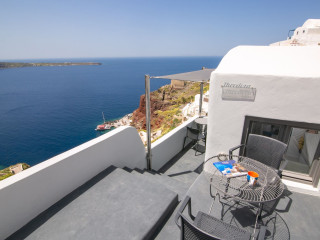 Theodora Suites Santorini