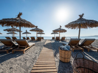 Theros All Suite Hotel