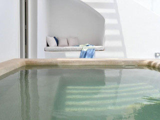 Thiro Villas Santorini